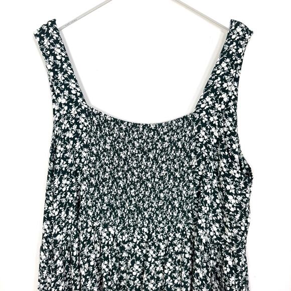 Old Navy Sleeveless Floral Dress - Picture 7 of 8